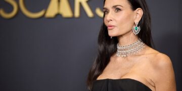 Анџелина Џоли мораше да научи француски за улогата во новиот филм