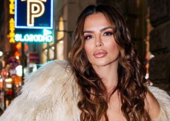 Нова романса на хоризонтот: Шерон Стоун не можеше да одолее на шармот на Кевин Костнер