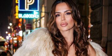 Нова романса на хоризонтот: Шерон Стоун не можеше да одолее на шармот на Кевин Костнер