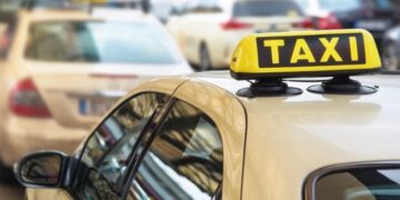 Се роди бебе во такси во Црна Гора