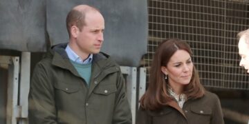 Елтон Џон: Легализацијата на марихуаната во Америка и Канада е една од најголемите грешки на сите времиња