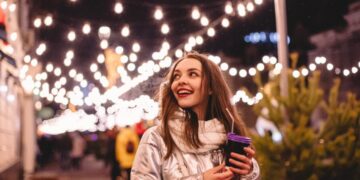 Почина милијардерката Џоселин Вилденштајн, позната како „жена мачка“