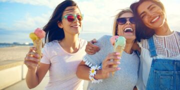 Три хороскопски знаци кои сите ги сакаат