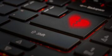 Што правите после раскинувањето: откриени алармантни податоци за шпионирање поранешни партнери