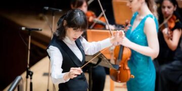 Дијана Илкоска: Во светот диригирам со реномирани уметници, а во Макeдонија останав на улица!