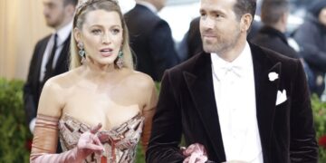 Холивудската двојка обвинета за малтретирање