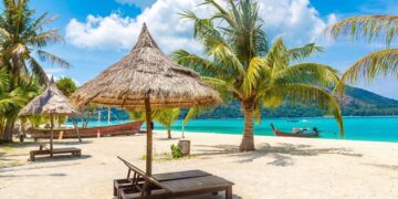 300 сончеви денови и рајски плажи: oстровот наречен „најсреќниот на светот“