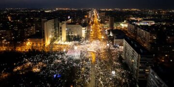 (Фото+видео) Мадона ги поддржа српските студенти