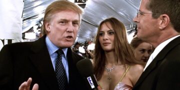 (Видео) На интернет се рашири снимка од Меланија и Доналд Трамп, се појавуваат во сцена од филм