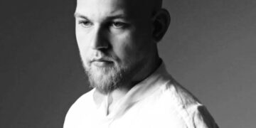 „Ах бре убаво дете, сите списоци, сите болници ги баравме за да те најдеме, Струмица загуби талентиран музичар“, напиша Костадинов