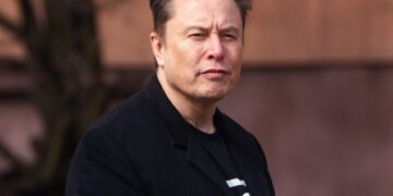 Протекоа правилата за приватниот авион на Маск, вработените не смеат да го прашаат едно нешто