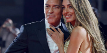 „Ова не е нормално“: Џорџ Клуни ги збуни фановите со необична исповед за бракот со Амал