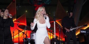 (Видео) Наташа Беквалац го прекина настапот поради една девојка: „Ти посакувам никогаш да не ти се случи тоа што мене ми се случи“