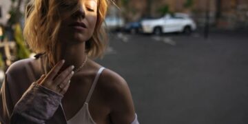 (Фото) Трендовски детаљ што ќе привлече внимание оваа сезона, а не чини многу