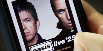Обожавателите на Oasis изгубија повеќе од 2,3 милиони евра на лажни билети
