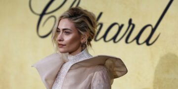 Ќерката на Мајкл Џексон e вистинска убавица