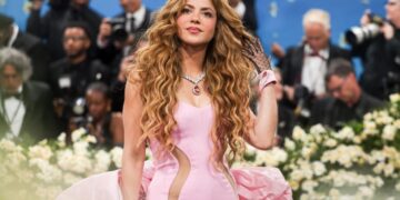 (Фото) За модната катастрофа на Шакира ќе се зборува долго време