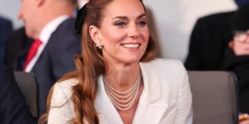 (Видео) Совршениот фустан постои и таа го носи – по втор пат