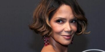 (Фото) Кога ќе се појави во креација со резови, кршењето на правилата веќе никому не му пречи