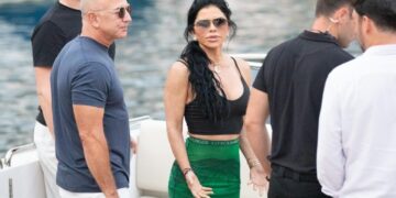 Џеф Безос и Лорен Санчез вечераа во познат ресторан на Хвар