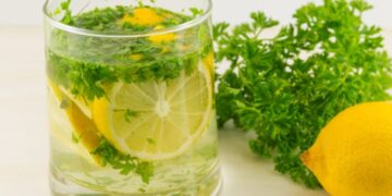 Наместо утринското кафе, пробајте го овој зелен пијалок и забрзајте го метаболизмот