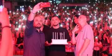Ѓорѓиевски: Уште една незаборавна ноќ во Кисела Вода, десетици илјади граѓани на концертот во Расадник