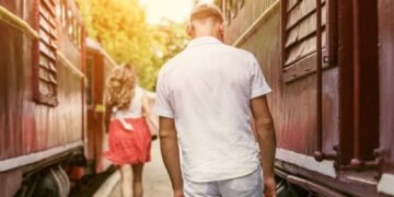 Засекога млади: хороскопски знаци на кои годините ништо не им можат