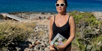 (Фото) Го облече најмодерниот костим за капење и ги „урна“ мрежите