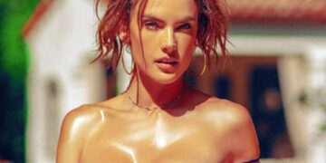 Фаталната Бразилка позира топлес: фотографијата го украде целото внимание