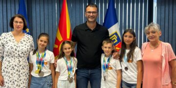 Mладите математичари од Ѓорче Петров се вратија во Македонија со четири медали