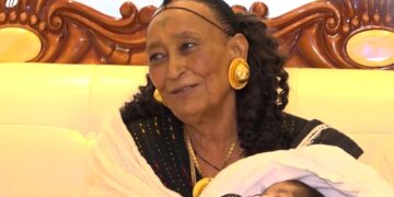 Жена на 76 години за првпат стана мајка – чудо што го изненади целиот свет