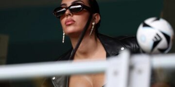 (Фото) Прстенот е тука, но од Роналдо нема ни трага, ни глас: Георгина сама во Венеција