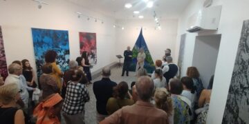 Сашо Блажес ја претстави изложбата „Нурни во мене“ со видео и музика во Охрид