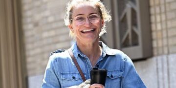 Камерон Дијаз во лежерен изглед на улиците на Њујорк: Отворена за стареењето и нови филмски проекти