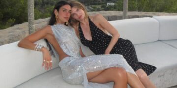 (Фото) „Убиствен“ фустан на нејзиното голо тело – спектакл