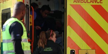 Чекајќи 11 часа на итната помош, мајка му почина во болка – од тивка загуба до гласна борба