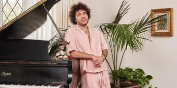 (Фото) Домот на Бени Бланко е инспирација за целиот Холивуд: Смел, апстрактен и удобен