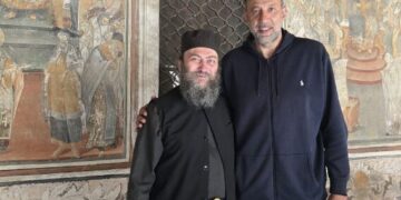 Владе Дивац по операцијата замина во манастирот Хиландар