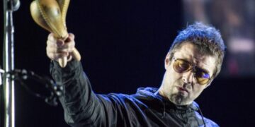 (Фото) Лиам Галагер стана дедо: се породи неговата ќерка, која ја запозна во 2018 година