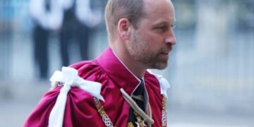 Британски медиуми: Принцот Вилијам се подготвува да го преземе тронот