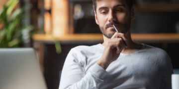 (Фото) Малкумина можат да ја воодушеват јавноста како Емили Ратајковски, нејзиното најново издание остава без зборови