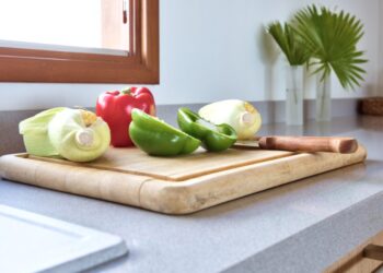 Убедливо највалканиот предмет во кујната, а го користите секој ден: како да го исчистите