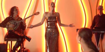 (Видео) Разиграна љубовна носталгија е „Магија“ на Бузуки бенд