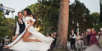 Сопругата на словенечкиот премиер за свадбата: „На гостите им ги одзедовме мобилните телефони“