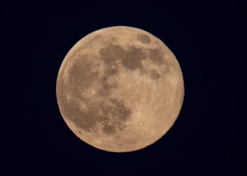 Астронаут од Германија ќе биде првиот од Европа што ќе патува на Месечината