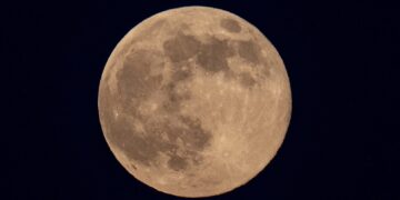 Астронаут од Германија ќе биде првиот од Европа што ќе патува на Месечината