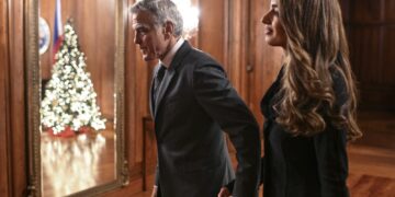 (Видео) Ризичното мини здолниште на Амал Клуни ја „запали“ атмосферата, Џорџ мораше да реагира