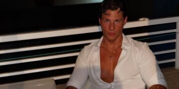 (Фото) Србин ја претставува Норвешка на изборот за Мистер Универзум: жените „полудеа“ по згодниот доктор