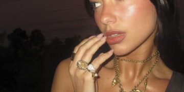 (Фото) Во никогаш пократко фустанче, на многумина им го помати умот