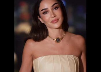 (Видео) Тамара Калиниќ во раскошна креација заблеска во Доха